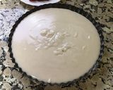 Foto del paso 5 de la receta: Tarta de crema pastelera y fresas (base pie de miel)