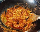 A picture of step 5 of Restaurant style Malai pyaz gravy.