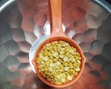 A picture of step 1 of Lauki chana dal sabji.