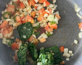 Foto del paso 3 de la receta: Acelgas a la mexicana