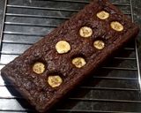 Foto langkah ke 10 dari resep Brownies Pisang Panggang.