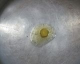 A picture of step 1 of Tadka Veggie Maggi Masala.