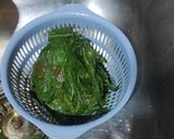 Foto langkah ke 3 dari resep Daun Singkong Kuah Santan.