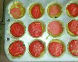 A picture of step 7 of Mixed coloured cupcakes.