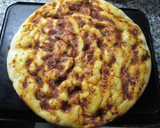 Foto del paso 3 de la receta: Prepizza con queso azul y olivas negras mallorquinas