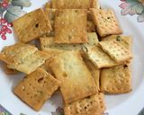 A picture of step 18 of Scallion (Spring Onion) cream Crackers.
