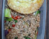 Foto langkah ke 2 dari resep Nasi Goreng Ati ayam.