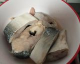 Foto langkah ke 1 dari resep Pepes ikan bandeng daun singkong.