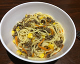 Foto del paso 4 de la receta: Tallarines con guiso de carne molida