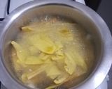A picture of step 4 of Matoke crisps.