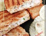 A picture of step 8 of Mix veg grilled sandwich.