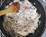 Foto del paso 5 de la receta: Tostadas de tinga de pollo