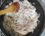 Foto del paso 5 de la receta: Tostadas de tinga de pollo