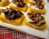 A picture of step 3 of Polenta Crostini with Mushrooms and Soft Cheese.