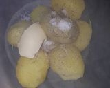 Foto del paso 1 de la receta: Pan de patatas sin horno (plăcintă cu cartofi)