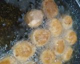 Foto langkah ke 5 dari resep Bakso Goreng Tuna Pedas.