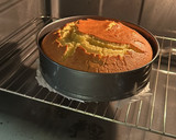 Foto del paso 3 de la receta: Bizcocho con pepitas de chocolate