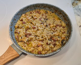 Foto del paso 7 de la receta: Chipirones salteados sobre cama de puré de patatas