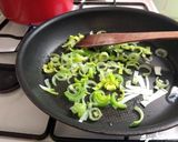 Bébispenótos- tejszínes csirkemell tésztával recept fázis 2 fotója