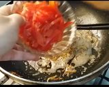 A picture of step 9 of Kareelay Kabab Curry.