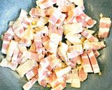 Hình bước làm 2 của món Đậu khuôn kho thịt ba chỉ