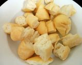 Hình bước làm 1 của món Bánh mì ngào đường