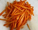 Foto langkah ke 1 dari resep Crunchy Kinpira Gobo.