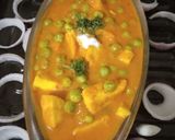 A picture of step 4 of Mutter paneer.