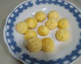Foto del paso 3 de la receta: Bolitas de muzzarella😋