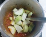 A picture of step 3 of Mix dal lauki.