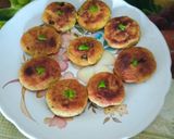 A picture of step 4 of Tasty crispy left over rice tikki.
