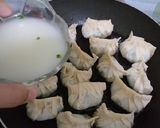 Foto langkah ke 4 dari resep 11. GYOZA WITH CHILI OIL.