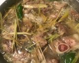 Hình bước làm 5 của món Thịt heo kho gừng, sả, tỏi với nước cốt dừa