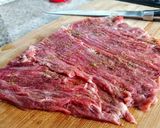 Foto del paso 1 de la receta: MILANESA a🐎Caballo con Hogao Colombiano y Tocineta🥓...!
