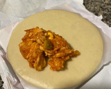 Foto del paso 5 de la receta: Empanadillas al horno con pollo y tomate