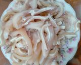 Hình bước làm 3 của món Tai heo luộc cuốn bánh tráng