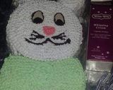A picture of step 4 of Bunny cake.