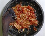 Foto langkah ke 5 dari resep Ikan Peda Goreng Sambal Mangga.