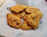 A picture of step 4 of Tostones.