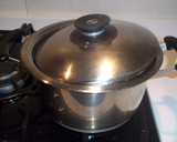 Foto del paso 4 de la receta: Garbanzos en cocción y carne guisada