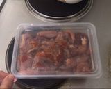 รูปขั้นตอนการทำที่ 1 ของ กะเพราหมูหมัก อร่อยมากกกก ง่ายด้วย