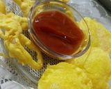 A picture of step 4 of Onion Fritters.