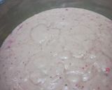 A picture of step 4 of Strawberry cake.