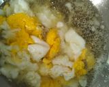 Foto langkah ke 2 dari resep Tofu Telur Kuah Mommylicious.