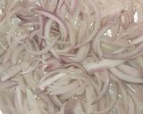 A picture of step 4 of Spring rolls.