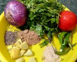 A picture of step 2 of Spicy Mumbai Style Green Chutney.