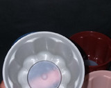 Foto del paso 4 de la receta: Panna cotta de coco🍮🥥 con coulis de jamaica y mezcal oaxaqueño