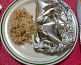 Foto del paso 4 de la receta: Pescado empapelado con brócoli y zanahoria en freidora de aire
