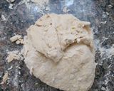 Foto del paso 3 de la receta: Medialunas Esponjosas con Grasa y Manteca