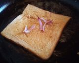 A picture of step 4 of French toast.